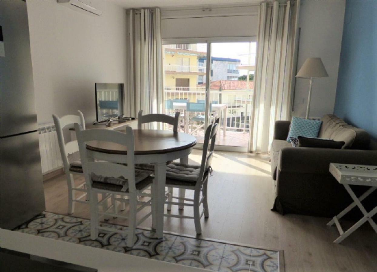 Mont-Roig Apartment Кембрилс Екстериор снимка